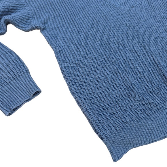 Grey Knit Sweater with Cutout Neckline Sexy V-neck Style Marci Sweater Sz Large - Picture 7 of 7